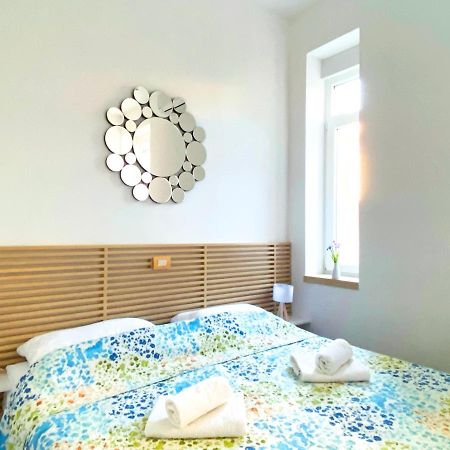En-Suite Iris On Rokova Street - 5 Min Walk To The Old Town Of Split Bagian luar foto