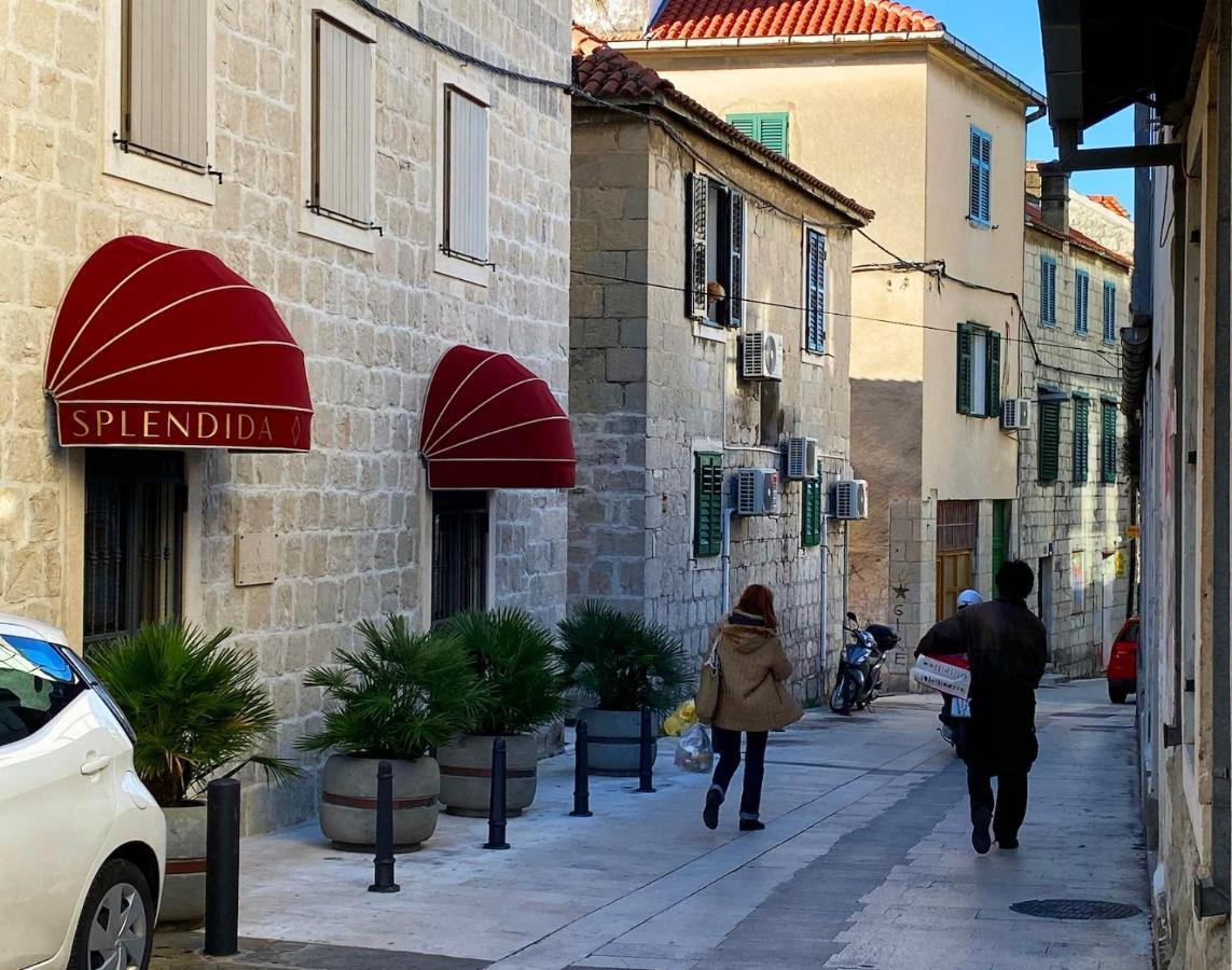 En-Suite Iris On Rokova Street - 5 Min Walk To The Old Town Of Split Bagian luar foto