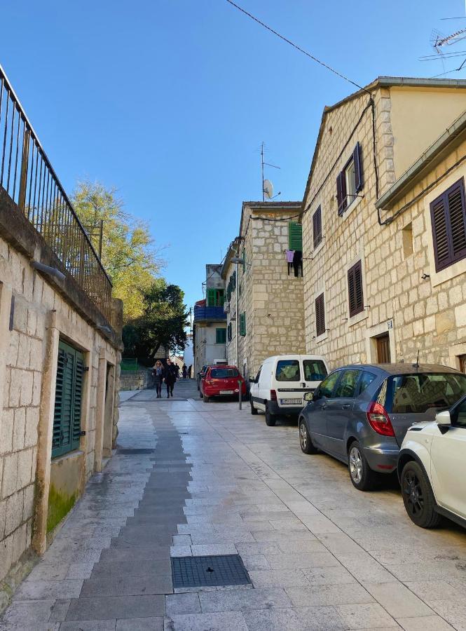 En-Suite Iris On Rokova Street - 5 Min Walk To The Old Town Of Split Bagian luar foto